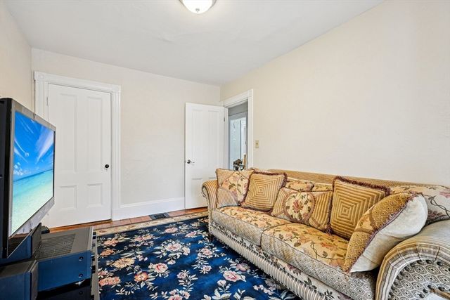 327 Central Street, Saugus, MA 01906