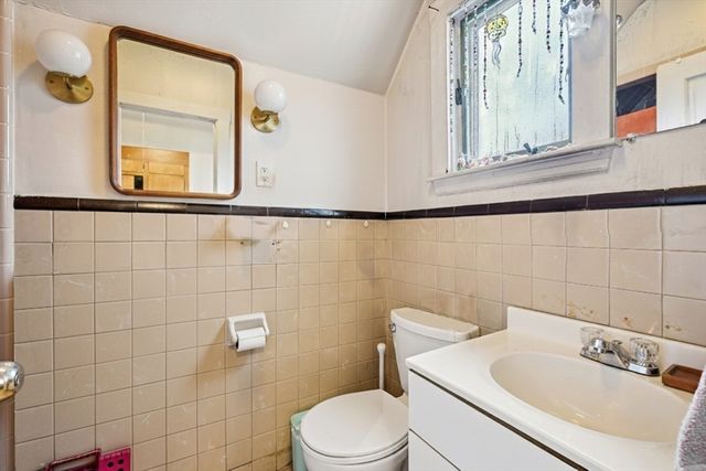 327 Central Street, Saugus, MA 01906