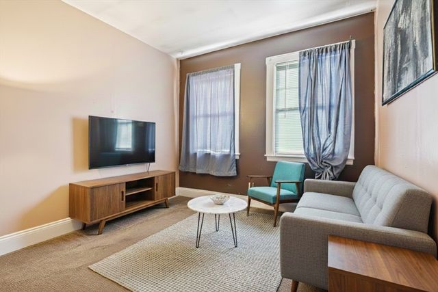 327 Central Street, Saugus, MA 01906
