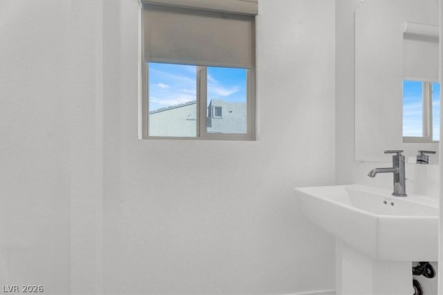 8028 Haywood Estate Avenue, Las Vegas, NV 89113