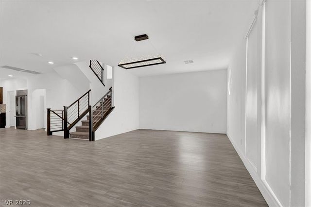 8028 Haywood Estate Avenue, Las Vegas, NV 89113