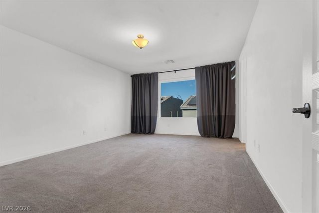 8028 Haywood Estate Avenue, Las Vegas, NV 89113