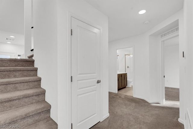 8028 Haywood Estate Avenue, Las Vegas, NV 89113