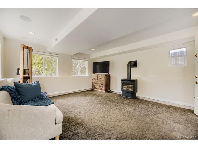 5611 S Hickory St, Littleton, CO 80120