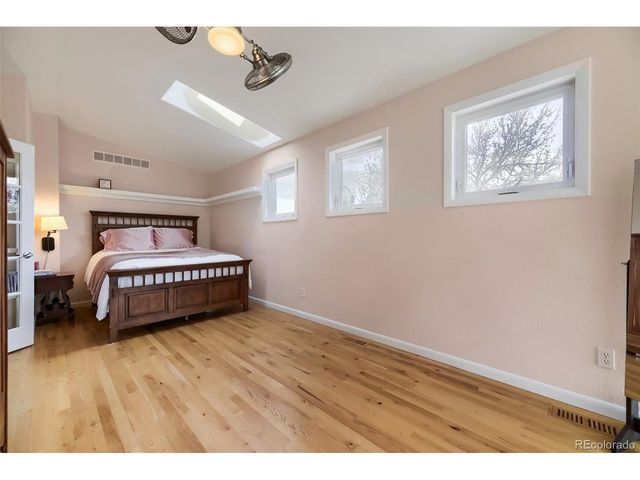 5611 S Hickory St, Littleton, CO 80120