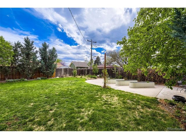 5611 S Hickory St, Littleton, CO 80120