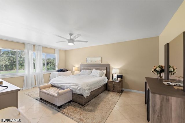 249 Memory LN 4, Naples, FL 34112