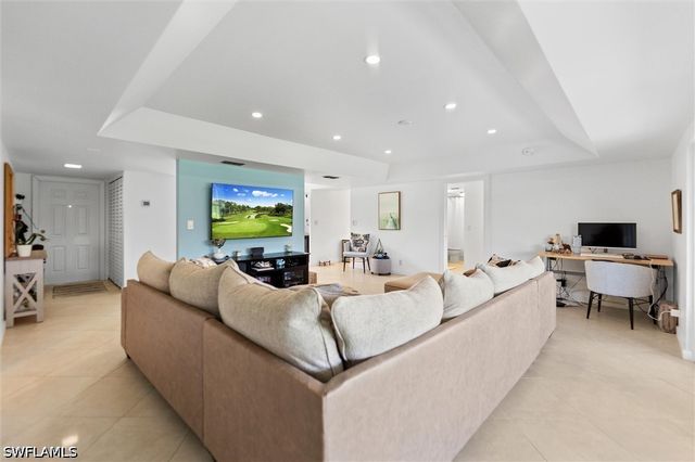 249 Memory LN 4, Naples, FL 34112