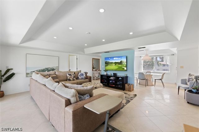 249 Memory LN 4, Naples, FL 34112