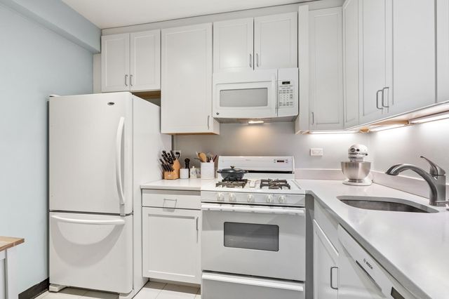 255 W 85th St Apt 5A, New York City, NY 10024