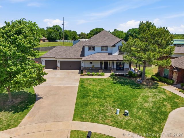 2413 W 109th Street S, Jenks, OK 74037