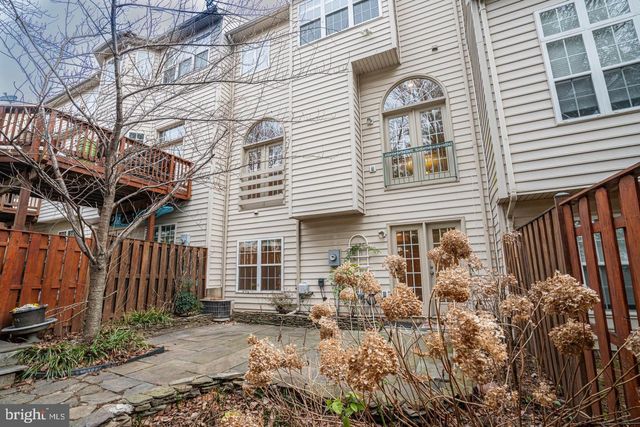 437 CLAYTON LN, Alexandria, VA 22304