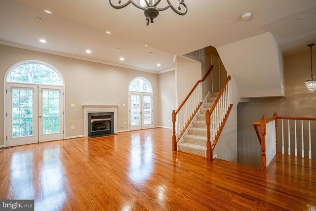 437 CLAYTON LN, Alexandria, VA 22304