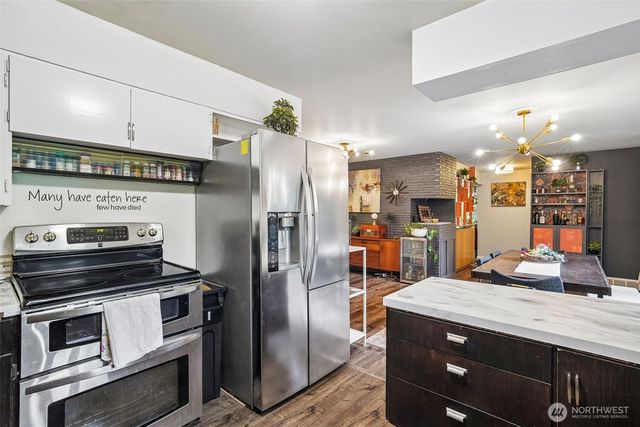 19604 10th Avenue NE, Shoreline, WA 98155