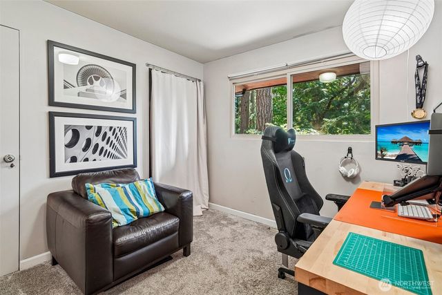 19604 10th Avenue NE, Shoreline, WA 98155