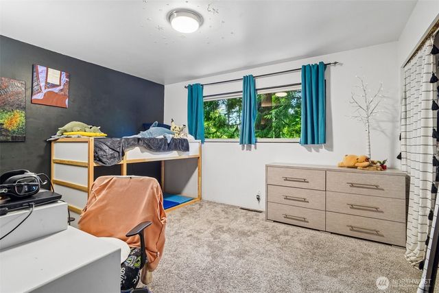 19604 10th Avenue NE, Shoreline, WA 98155