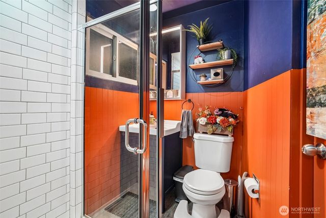 19604 10th Avenue NE, Shoreline, WA 98155