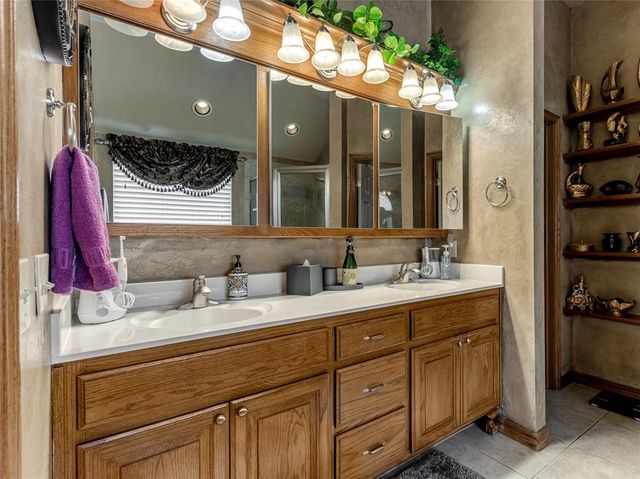 3332 Brierwood, Newcastle, OK 73065