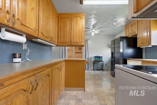 124 Sears Dr, Ontario, OR 97914