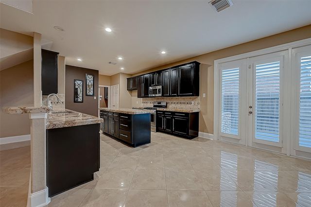 1419 Kyle Hill Lane, Sugar Land, TX 77479