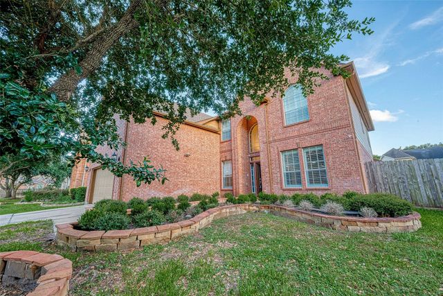 1419 Kyle Hill Lane, Sugar Land, TX 77479