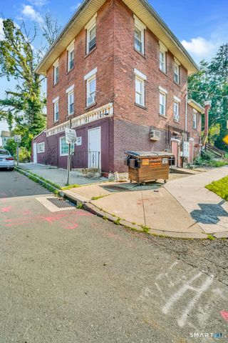 71 East Main Street, Middletown, CT 06457