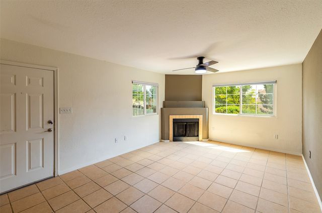 2210 Miguel Chavez Unit 812, Santa Fe, NM 87505