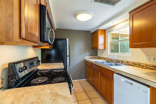 2210 Miguel Chavez Unit 812, Santa Fe, NM 87505