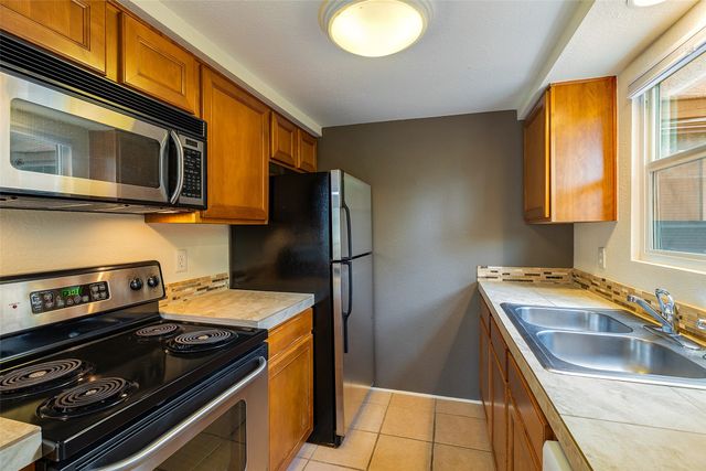 2210 Miguel Chavez Unit 812, Santa Fe, NM 87505