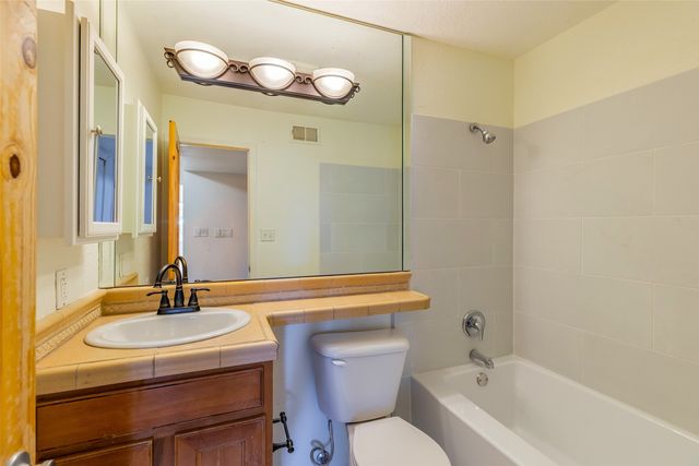 2210 Miguel Chavez Unit 812, Santa Fe, NM 87505