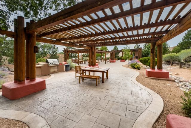 2210 Miguel Chavez Unit 812, Santa Fe, NM 87505