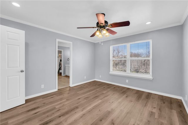 2315 S 17Th Street, Rogers, AR 72758