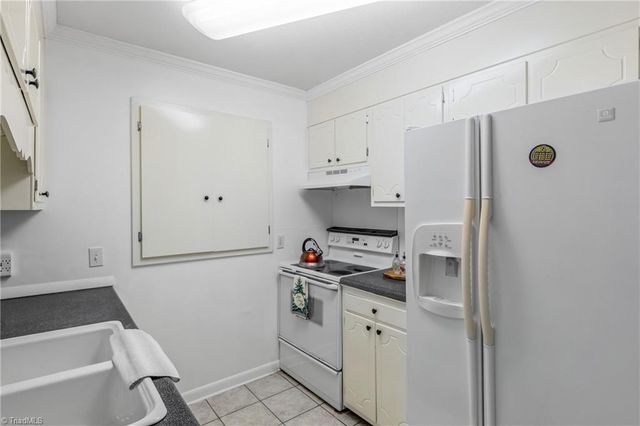 313 Benbow Drive, East Bend, NC 27018