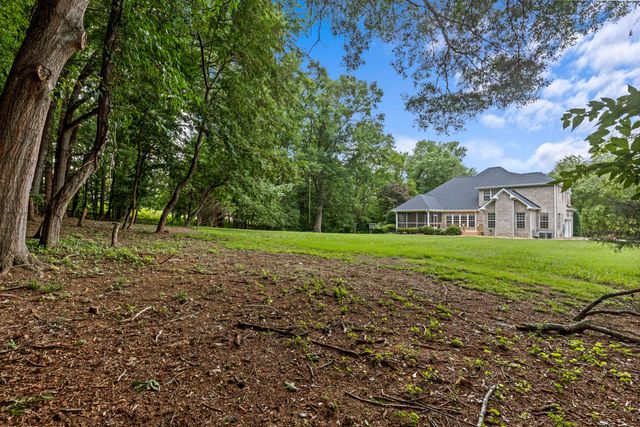 7813 Clara Chase Drive, Ooltewah, TN 37363
