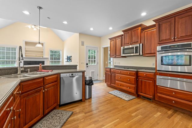 7813 Clara Chase Drive, Ooltewah, TN 37363