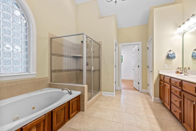 7813 Clara Chase Drive, Ooltewah, TN 37363