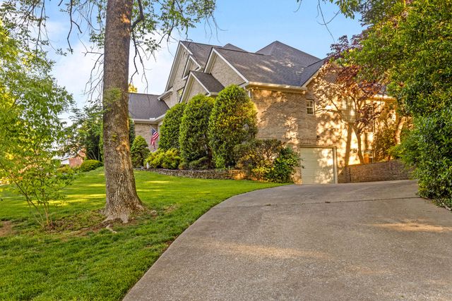 7813 Clara Chase Drive, Ooltewah, TN 37363