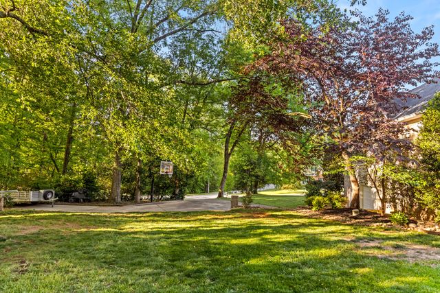 7813 Clara Chase Drive, Ooltewah, TN 37363