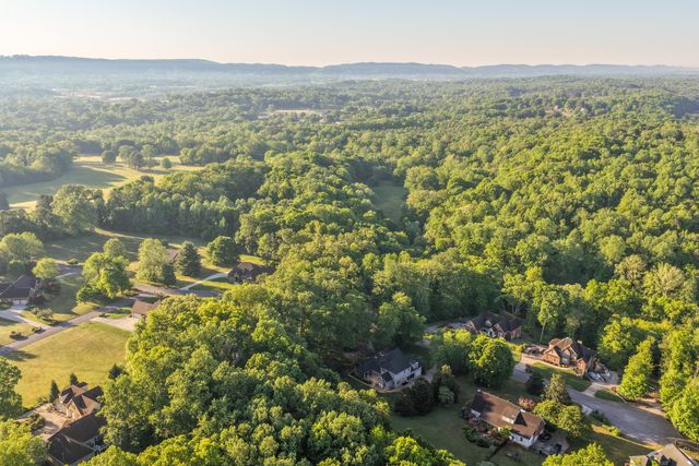 7813 Clara Chase Drive, Ooltewah, TN 37363