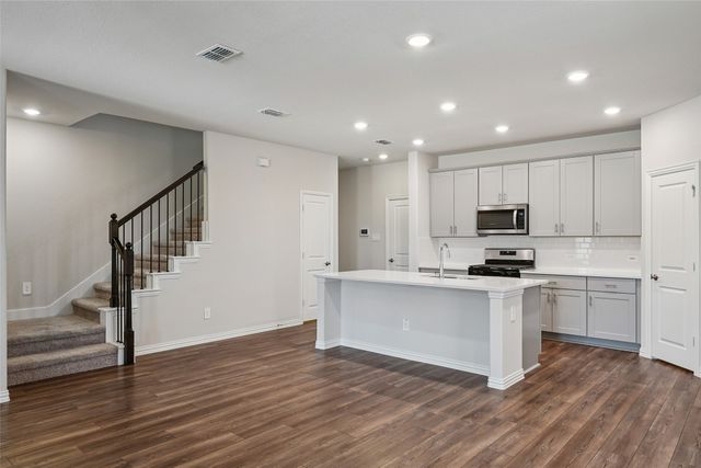 2669 Kings Canyon Mews, Corinth, TX 76210