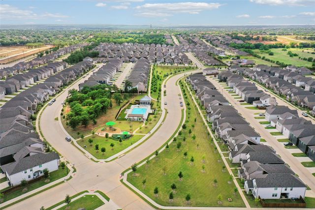 2669 Kings Canyon Mews, Corinth, TX 76210