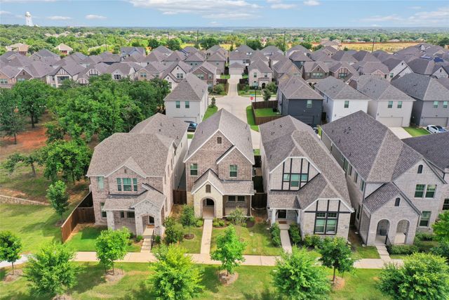 2669 Kings Canyon Mews, Corinth, TX 76210