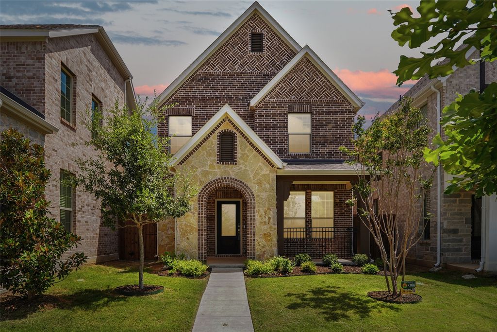 2669 Kings Canyon Mews, Corinth, TX 76210