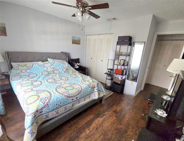 5450 LONGWOOD RUN BOULEVARD 202, Sarasota, FL 34243