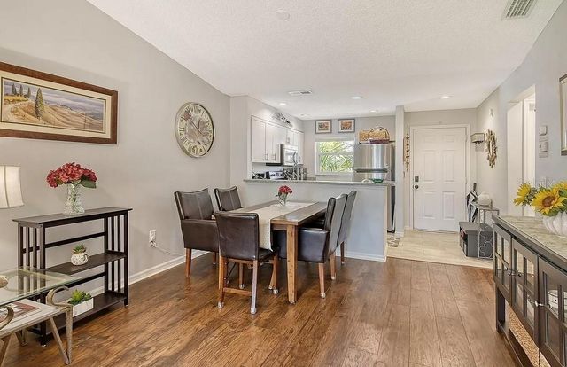 5450 LONGWOOD RUN BOULEVARD 202, Sarasota, FL 34243