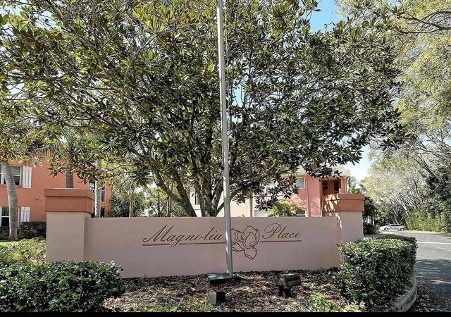 5450 LONGWOOD RUN BOULEVARD 202, Sarasota, FL 34243