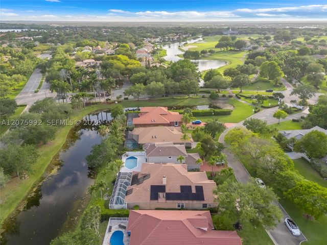 11834 Highland Pl, Coral Springs, FL 33071