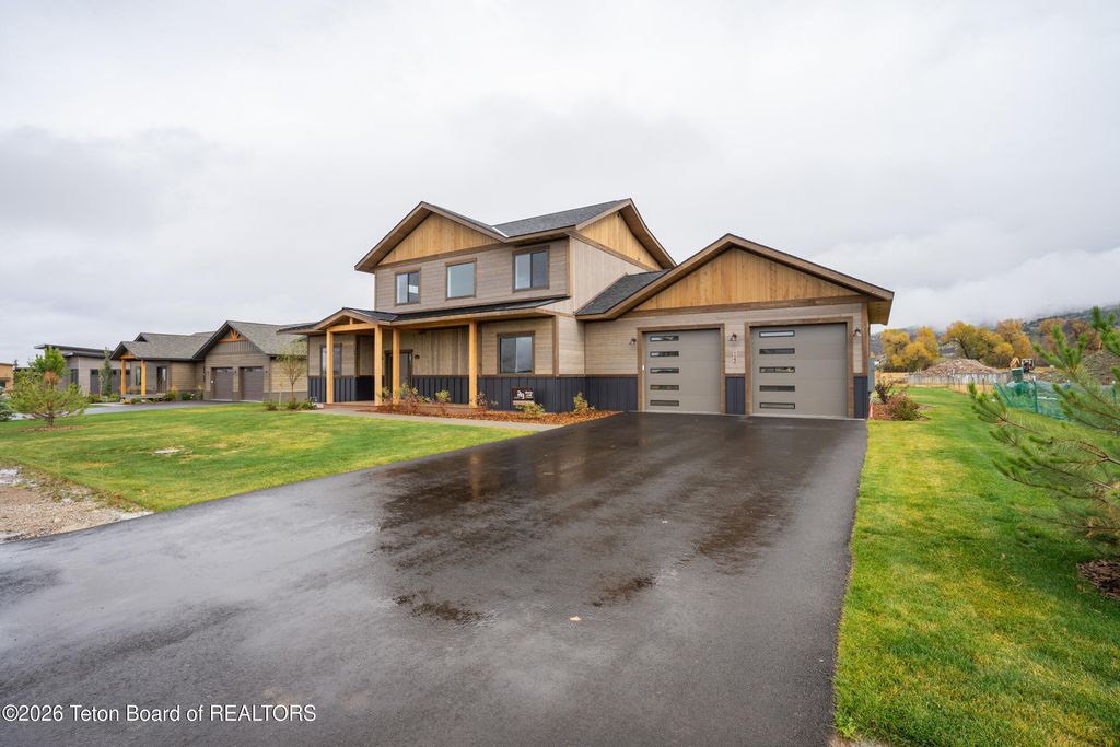 122 CHRISTOPHER Street, Victor, ID 83455 photo 2