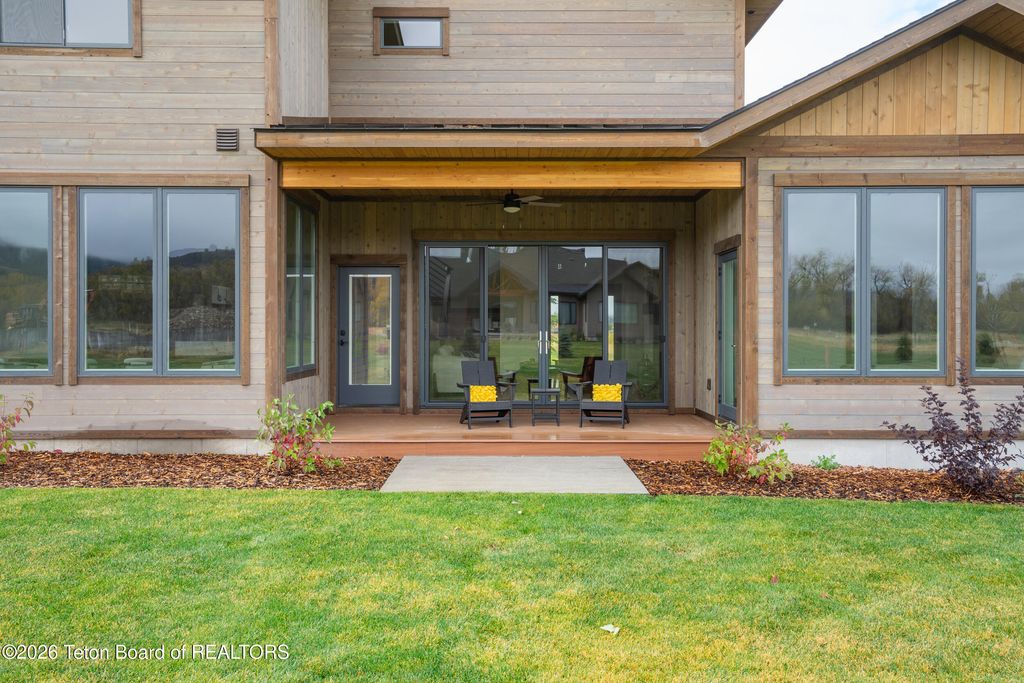 122 CHRISTOPHER Street, Victor, ID 83455 photo 4