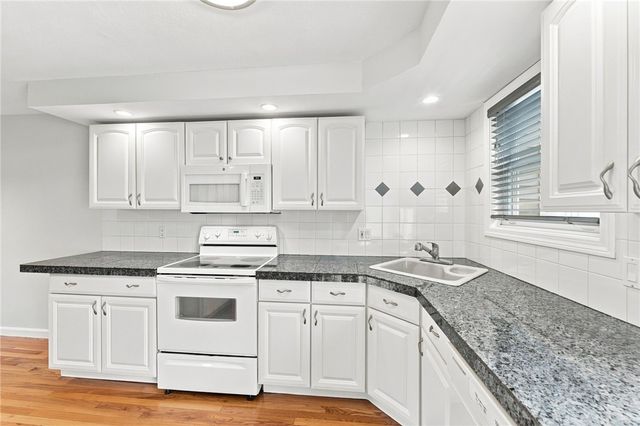 3399 Post Road 13, Warwick, RI 02886